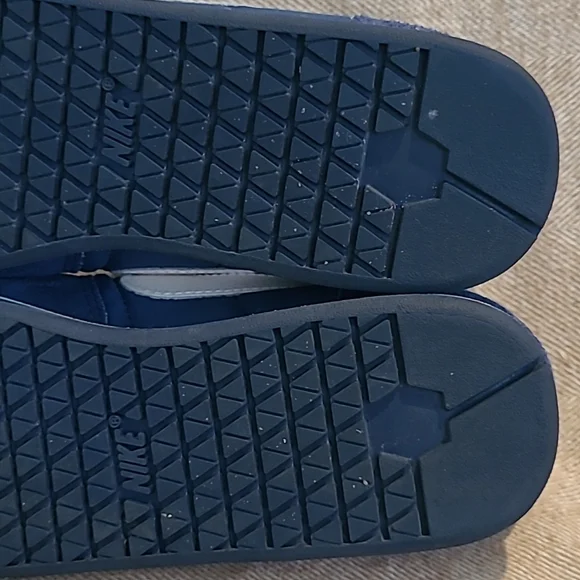 Nike Vintage 1985 Rio Trainers in LIKE NEW condition - Picture 10 of 10